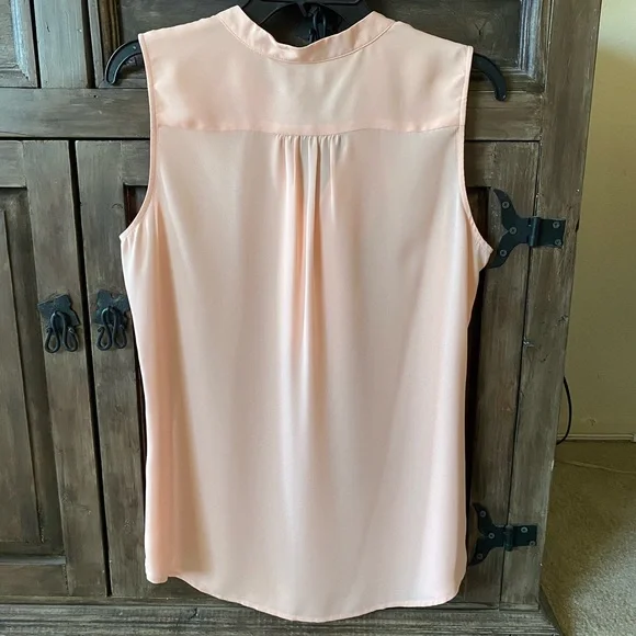 Banana Republic Sleeveless Blouse - Picture 2 of 5